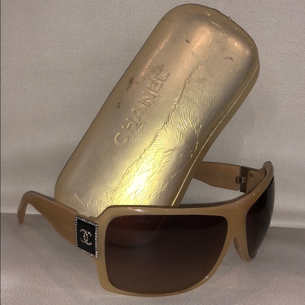 Chanel women’s sunglasses